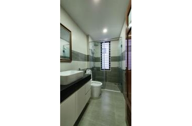 BÁN NHÀ MẶT PHỐ CẦU GIẤY 60M2 - MẶT TIỀN KHỦNG 12 M - LÔ GÓC, NHÀ MỚI - GIÁ KHÔNG ĐÂU CÓ - CHỈ HƠN 15 TỶ.